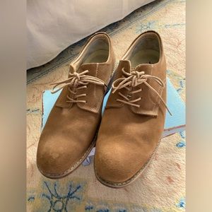 Mens size 12 Tan Suede Bucks